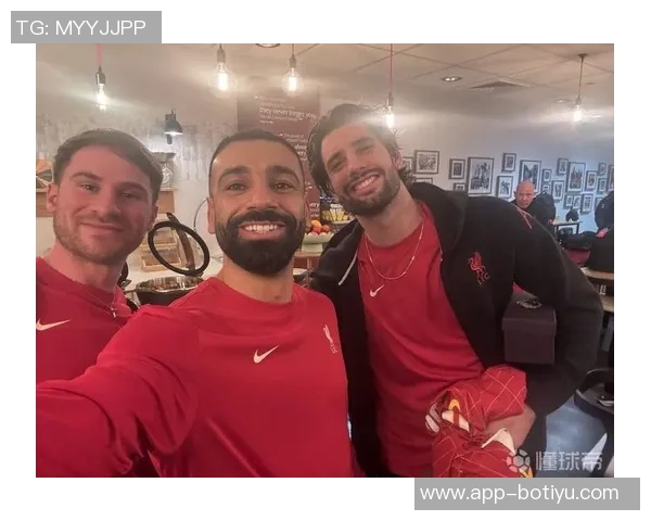 斯科尔斯谈萨拉赫与麦卡利斯特状态差异引发关注