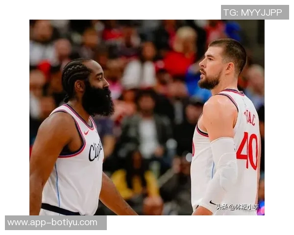 快船豪取三连胜冲击附加赛距离第十名开拓者仅差两场胜利