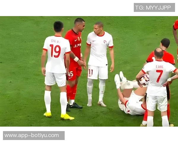 海港球员身价波动分析维塔尔蒯纪闻上涨武磊等人下跌情况解读