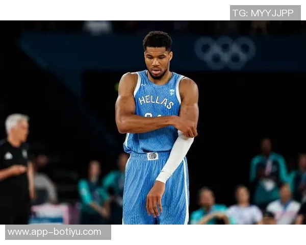 里弗斯表示字母哥训练状态良好期待他尽快重返赛场助力球队